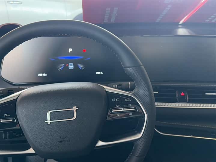 Фото 4 - Bestune B70