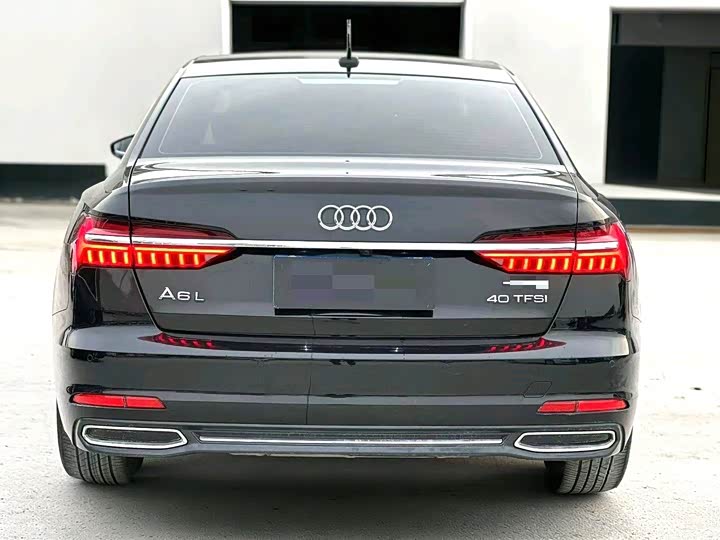 Фото 9 - Audi A6L