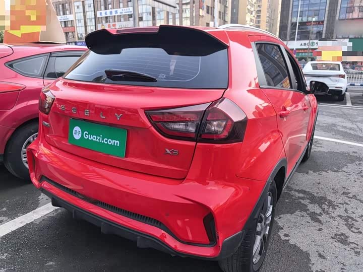 Фото 7 - Geely Vision X3