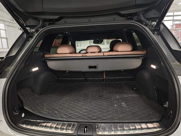 Фото 6 - Nio ES6