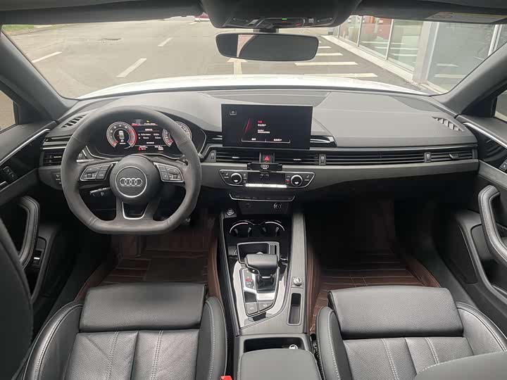 Фото 7 - Audi A4L