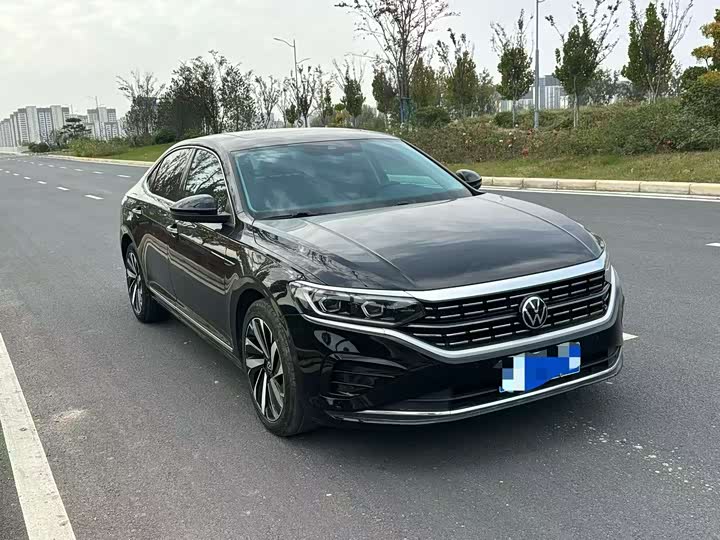 Фото 3 - Volkswagen Passat