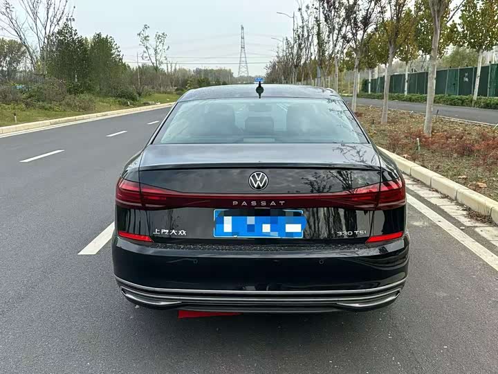 Фото 7 - Volkswagen Passat