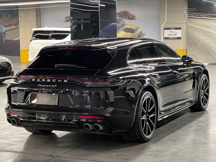 Фото 6 - Porsche Panamera