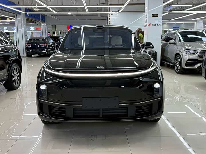 Фото 2 - LiXiang L7