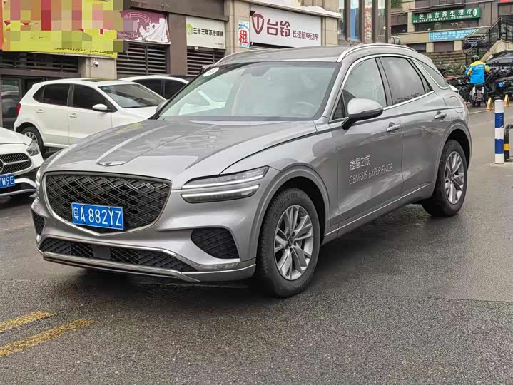 Фото 1 - Genesis GV70