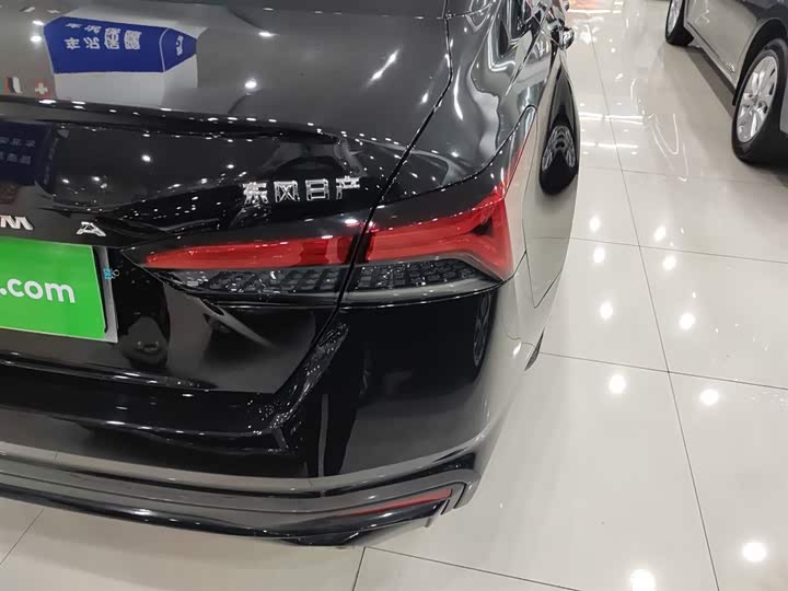 Фото 8 - Nissan Teana