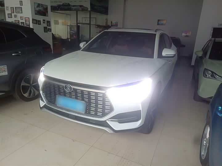 Фото 1 - BYD Song Plus