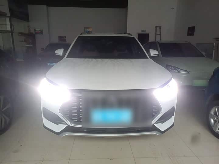 Фото 3 - BYD Song Plus