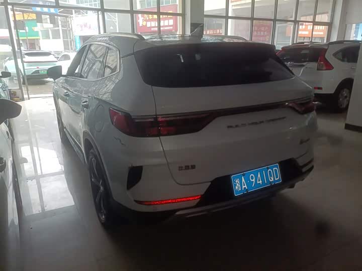 Фото 5 - BYD Song Plus