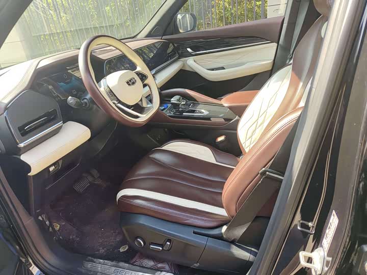 Фото 5 - Geely Monjaro