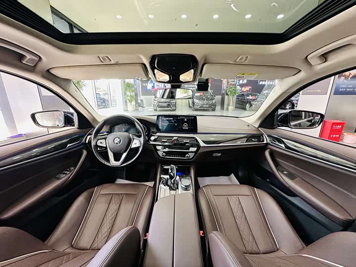 Фото 4 - BMW 5 Series