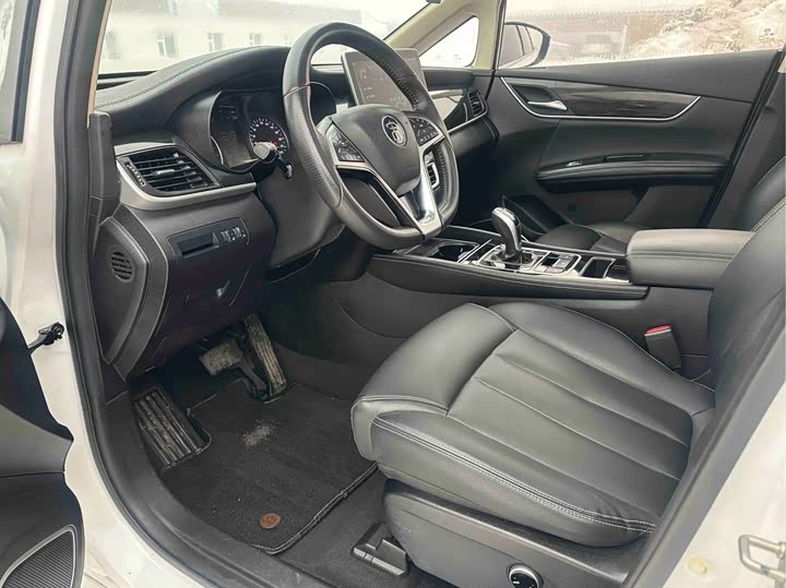 Фото 4 - BYD Song Max