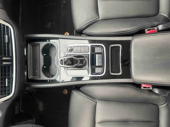 Фото 8 - BYD Song Max