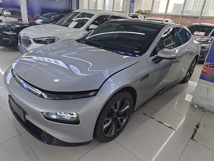 Фото 2 - XPeng P7