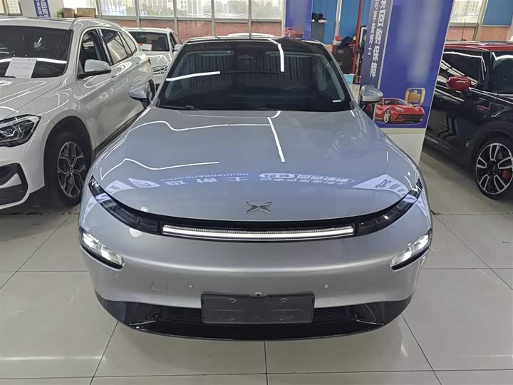 Фото 3 - XPeng P7