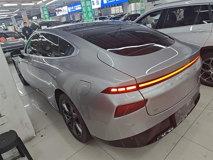 Фото 5 - XPeng P7