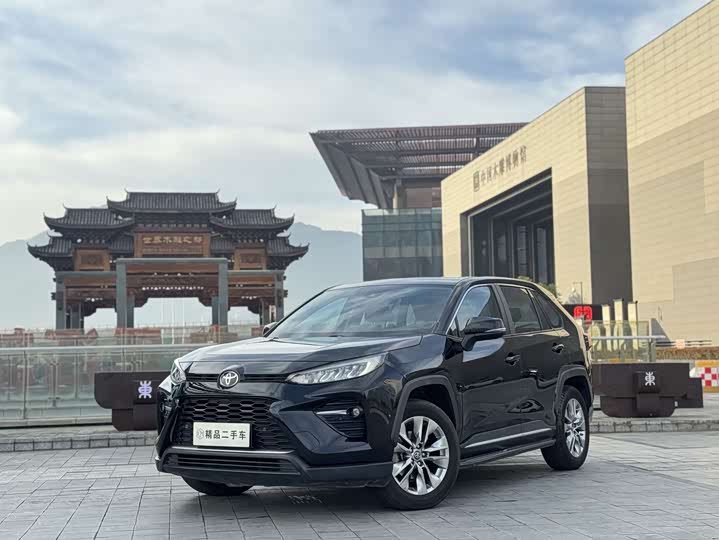 Фото 1 - Toyota Wildlander