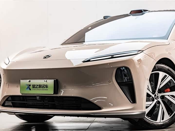 Фото 2 - Nio ET5