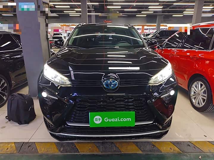 Фото 3 - Toyota Wildlander