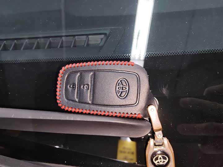 Фото 9 - Toyota Frontlander