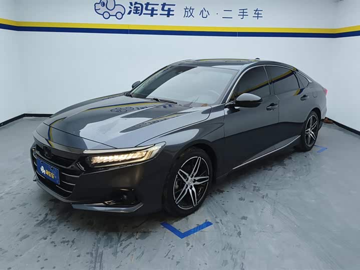 Фото 1 - Honda Accord