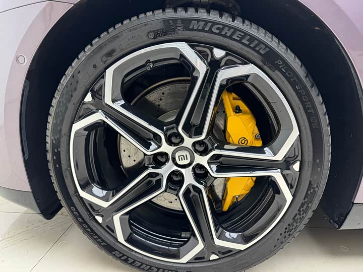 Фото 8 - Xiaomi SU7