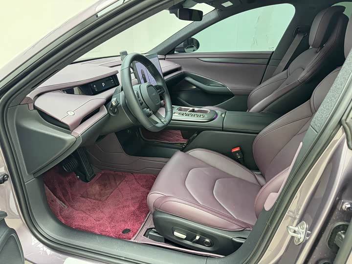 Фото 9 - Xiaomi SU7