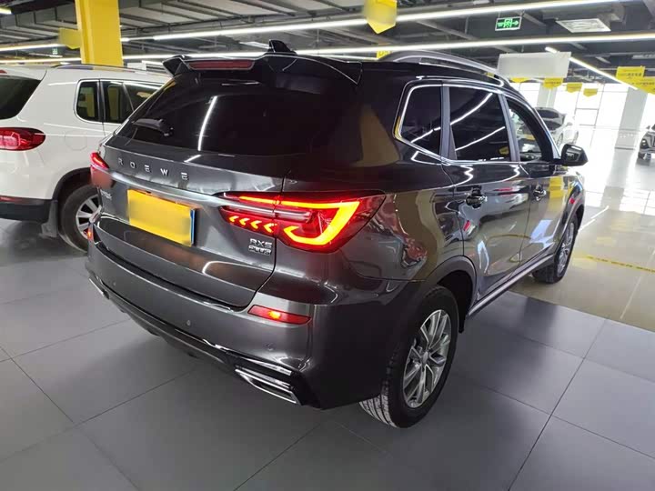 Фото 7 - Roewe RX5