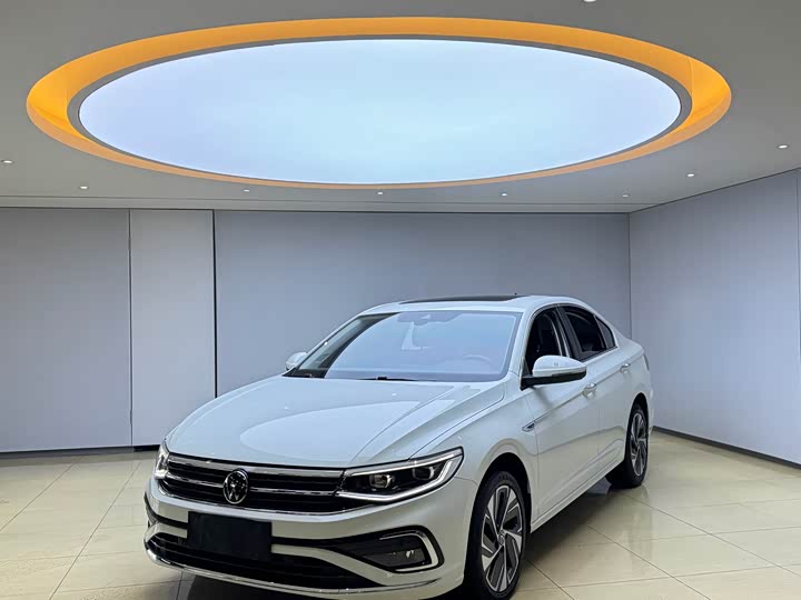 Фото 1 - Volkswagen Bora