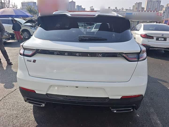 Фото 6 - Geely Emgrand GS