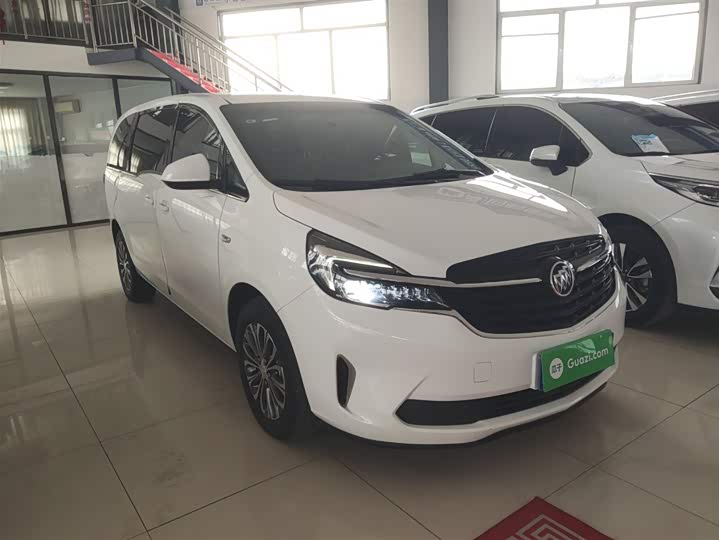 Фото 4 - Buick GL8 ES