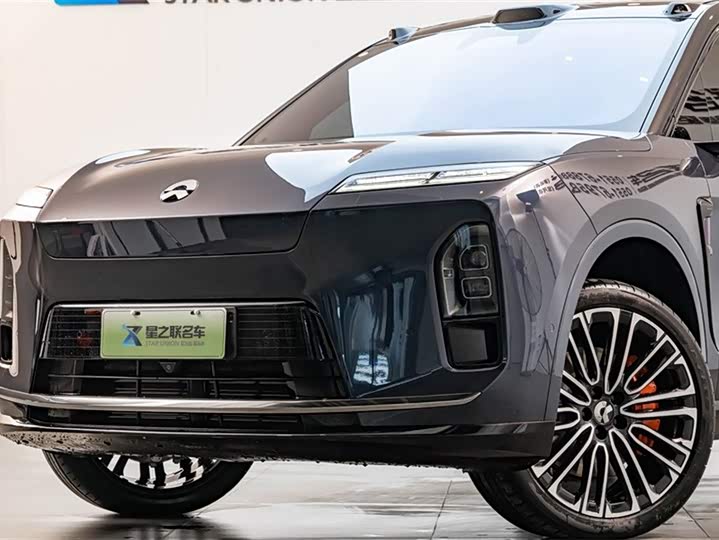 Фото 2 - Nio ES8