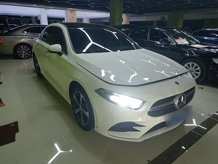 Фото 4 - Mercedes-Benz A-Class