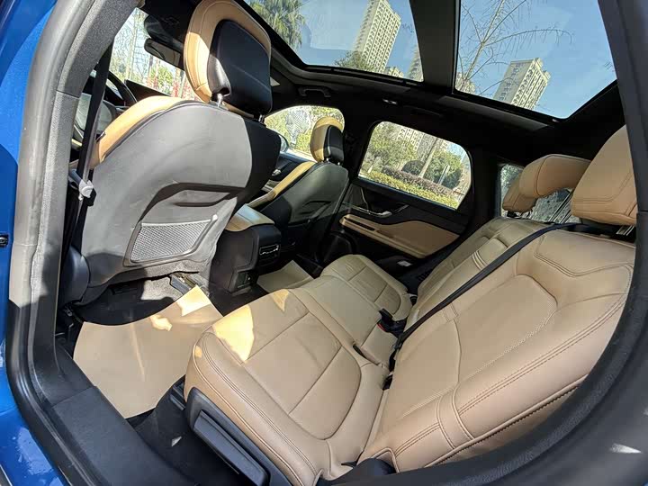 Фото 6 - Lincoln Corsair