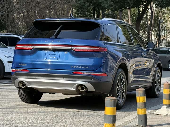 Фото 9 - Lincoln Corsair