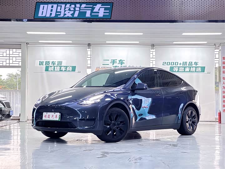 Фото 1 - Tesla Model Y