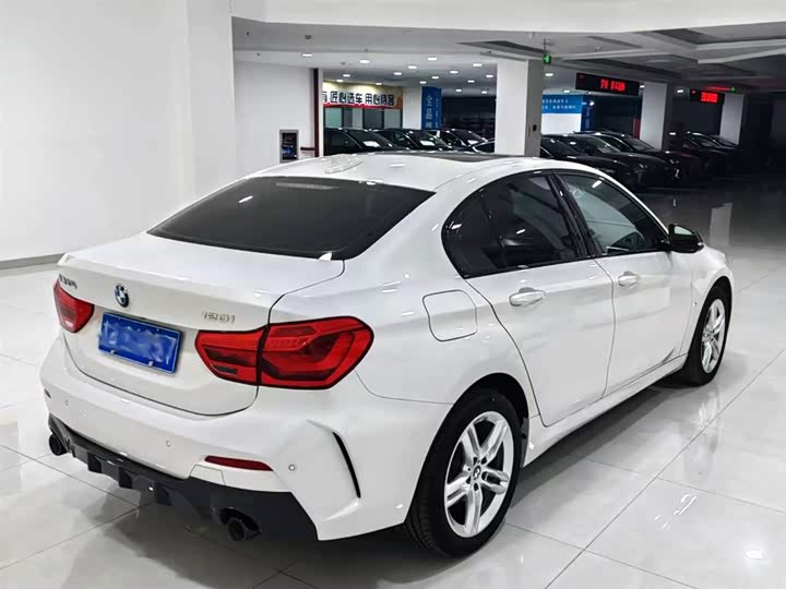 Фото 2 - BMW 1 Series