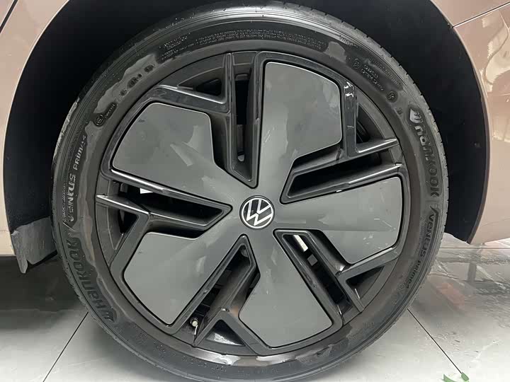 Фото 7 - Volkswagen Passat