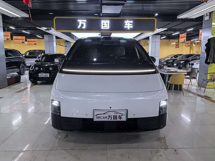 Фото 2 - LiXiang Mega