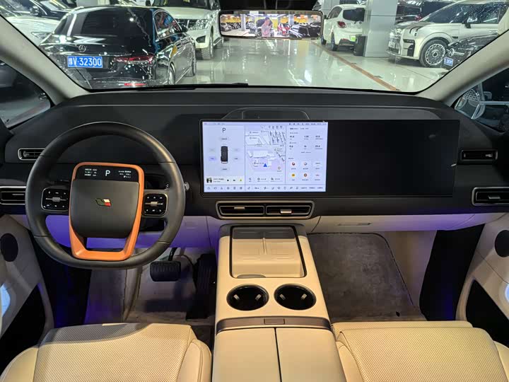 Фото 6 - LiXiang Mega