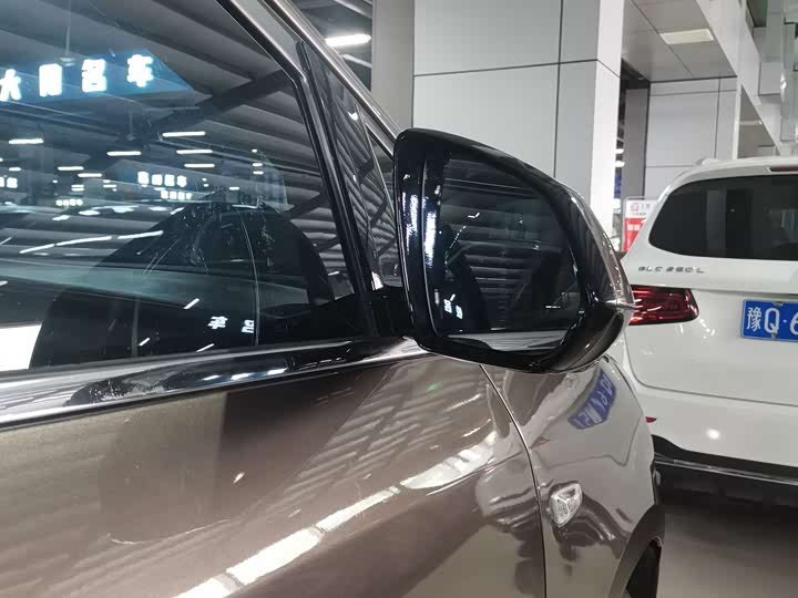 Фото 8 - Buick GL8 ES