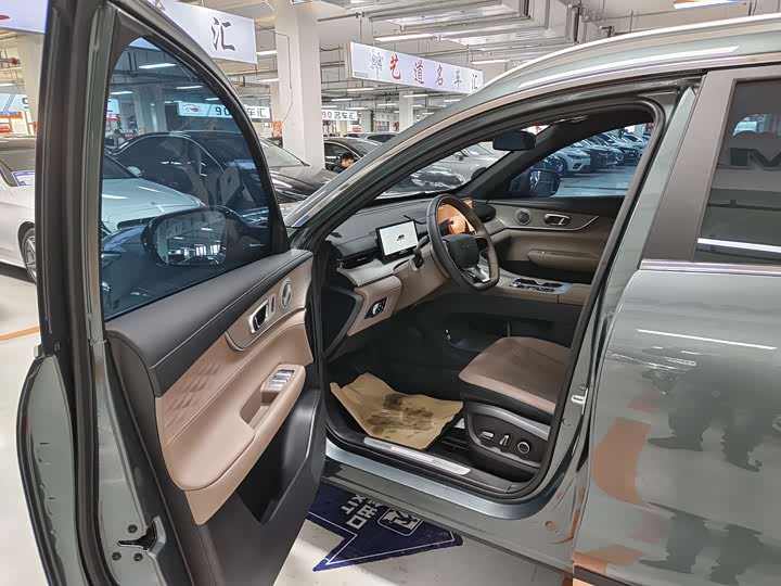 Фото 8 - Chery Fulwin T8