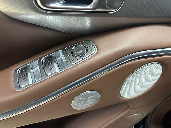 Фото 6 - Tank 700 Hybrid