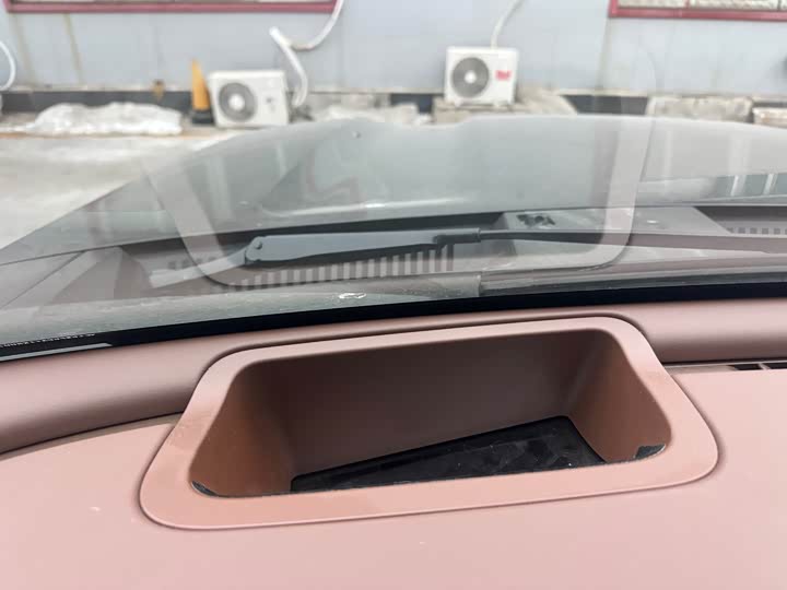 Фото 9 - Tank 700 Hybrid