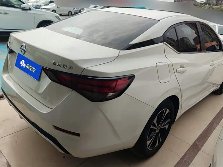 Фото 3 - Nissan Sylphy