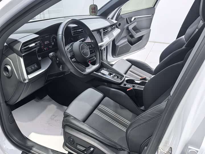 Фото 5 - Audi A3