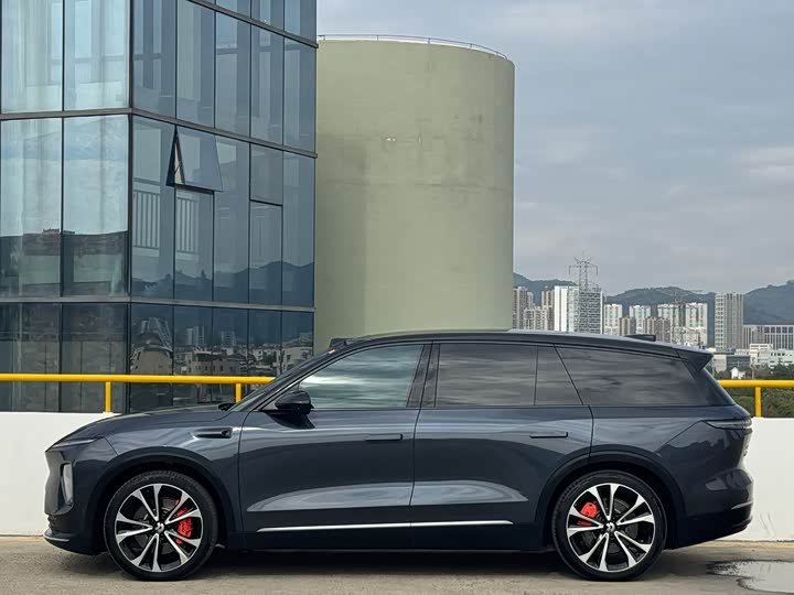 Фото 7 - Nio ES8