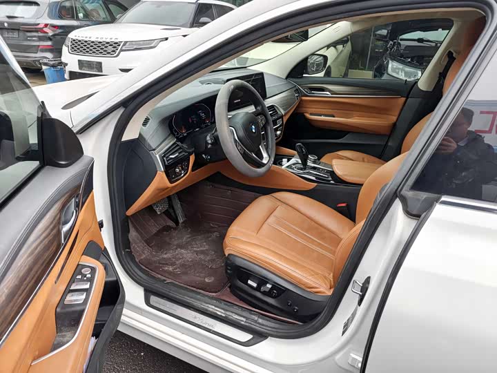 Фото 4 - BMW 6 Series GT