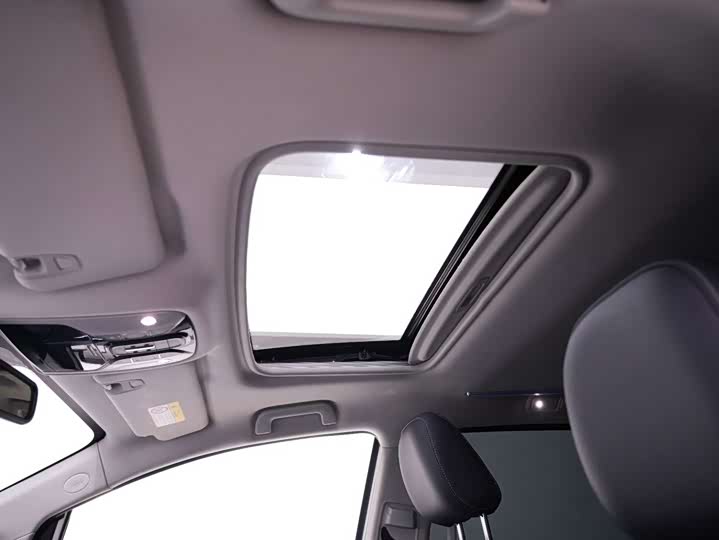 Фото 2 - GAC Trumpchi M8